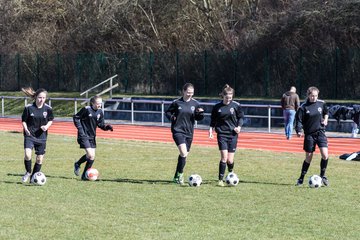 Bild 30 - C-Juniorinnen VfL Oldesloe - Wiker SV : Ergebnis: 0:5